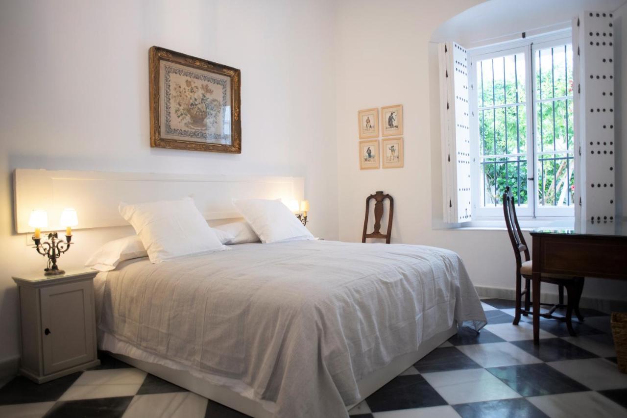 Gatu Premium Apartamento Palacio Oneto Con Jardin Privado " Preferente Mayores De 25 Anos Y Familias " El Puerto de Santa María Eksteriør bilde