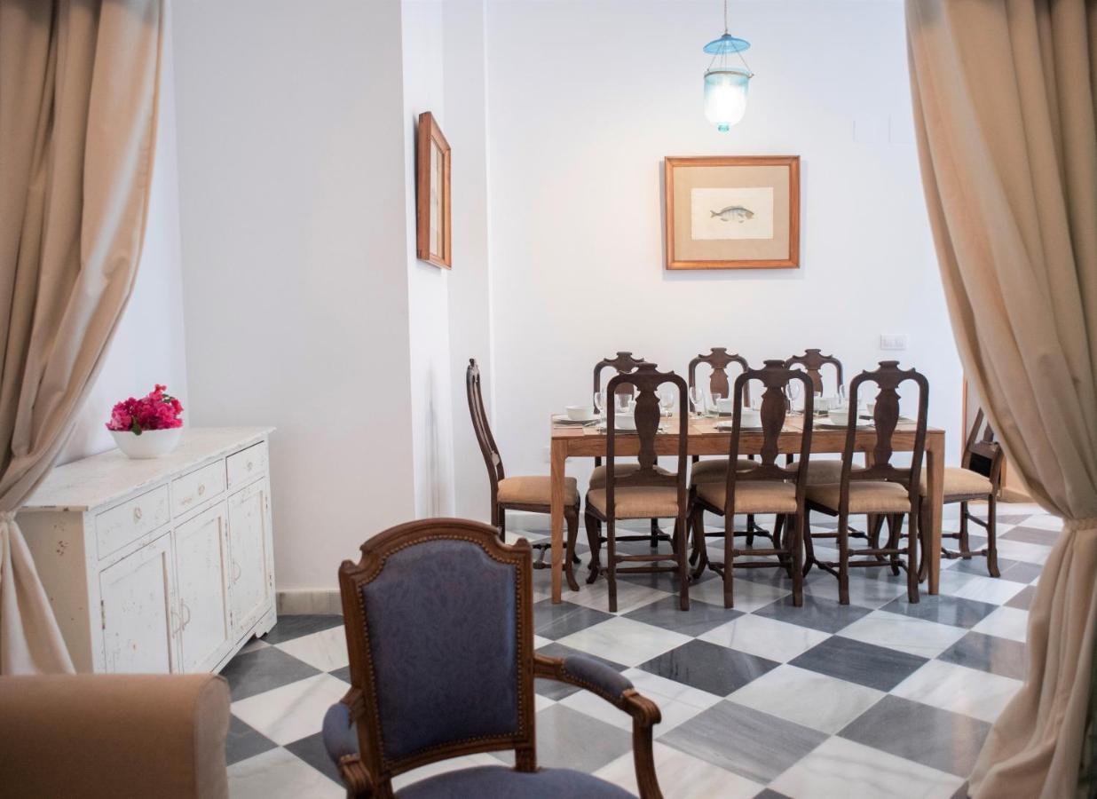 Gatu Premium Apartamento Palacio Oneto Con Jardin Privado " Preferente Mayores De 25 Anos Y Familias " El Puerto de Santa María Eksteriør bilde