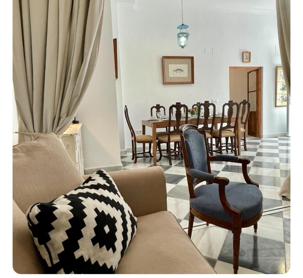 Gatu Premium Apartamento Palacio Oneto Con Jardin Privado " Preferente Mayores De 25 Anos Y Familias " El Puerto de Santa María Eksteriør bilde