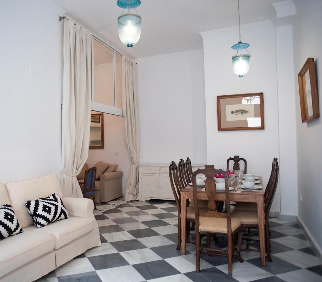 Gatu Premium Apartamento Palacio Oneto Con Jardin Privado " Preferente Mayores De 25 Anos Y Familias " El Puerto de Santa María Eksteriør bilde